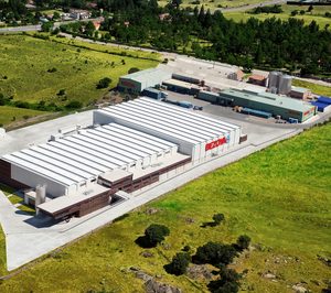 Todas las botellas de ‘Bezoya’ son ya de plástico reciclado