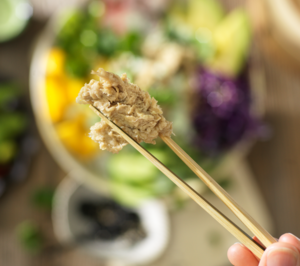 La réplica vegetal del atún en lata de Nestlé llega los lineales de la mano de Alcampo y Bon Preu