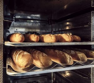 Consum invierte en la renovación de las bandejas de horno de más de 300 supermercados