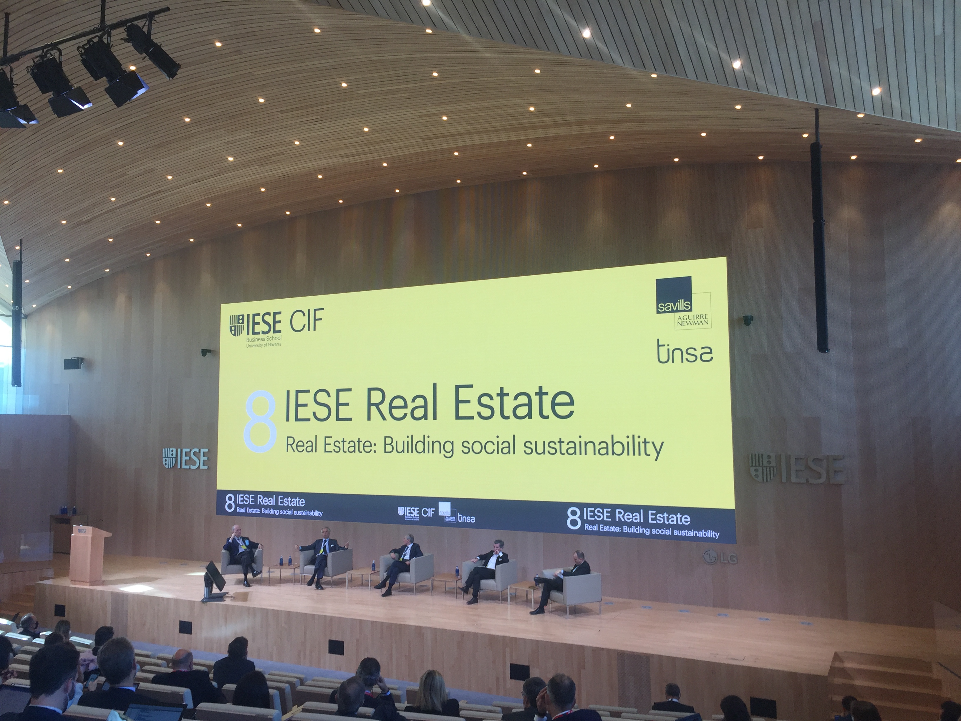 El sector inmobiliario debate la sostenibilidad social y medioambiental de su modelo en España