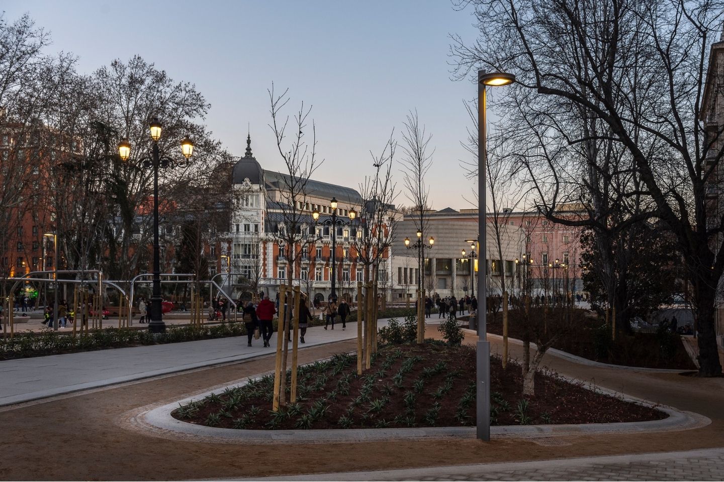 Schréder alumbra la Plaza España de Madrid