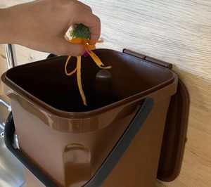 Denox presenta un nuevo cubo con filtro de carbón para residuos orgánicos