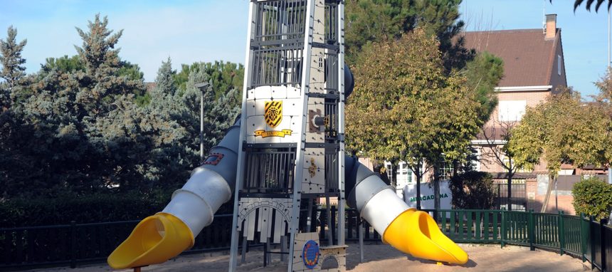 Grupo Benito Novatilu instala cinco juegos de gran formato en Navalcarnero