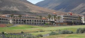 El Jandía Golf, entre los siete hoteles de costa que podría vender Banco Santander