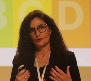 Rosa Carabel (Eroski): Un consumidor más digital, informado, concienciado y sostenible marcará el futuro del retail