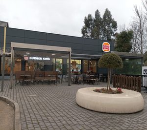 Burger King supera la quincena de locales en A Coruña y amplía su red, propia y de terceros, en Andalucía