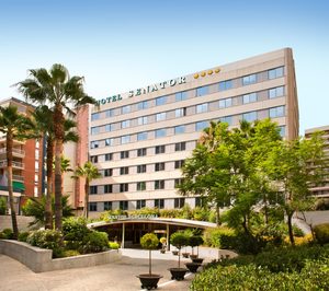 CaixaBank vende el Senator Barcelona a Atom Hoteles