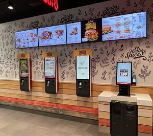 El franquiciado preferente de KFC en Galicia inaugura un nuevo restaurante en A Coruña