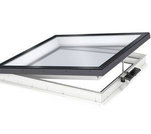 Velux lanza su nueva generación de ventanas de cubierta plana con cúpula de vidrio