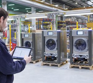 Girbau lanza Genius, su nueva gama de lavadoras inteligentes y sostenibles