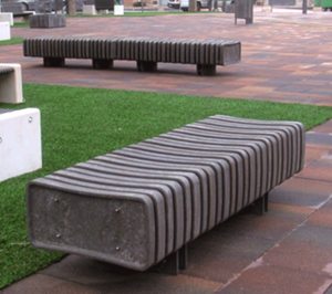 Benito Novatilu presenta su nuevo mobiliario urbano sostenible fabricado con plástico reciclado