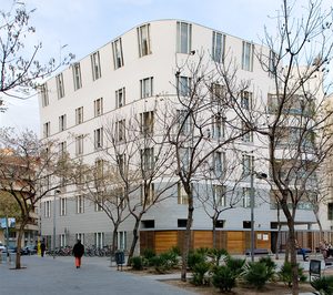 El Ayuntamiento de Barcelona prorroga a una especialista el contrato de gestión de una residencia