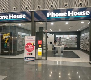 Phone House incorpora los servicios Fotoprix en sus tiendas