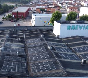 Brevia estrena instalación fotovoltaica en su nave principal