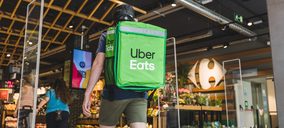 Carrefour y Uber Eats alcanzan un acuerdo para llevar la compra a domicilio
