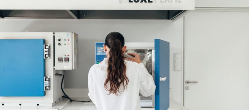 Luxe Perfil estrena un nuevo laboratorio en sus instalaciones en Chiva