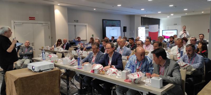 Sharp incrementa un 500% su negocio de pantallas en 2022-23