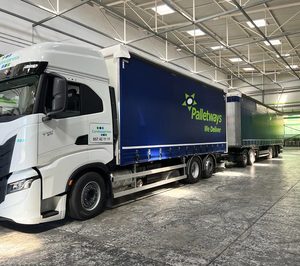 La flota de Palletways se refuerza a base de megacamiones