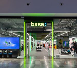 Base renueva tres tiendas y abre dos nuevos puntos de venta en el segundo trimestre