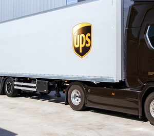 UPS incorpora sus dos primeros duotrailers