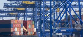 El total de mercancías manipuladas en Valenciaport cae casi un 2% en el primer semestre