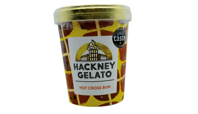 Helado británico con sabor a panecillos de pascua Hackney Gelato (3)