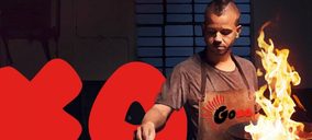 El chef Dabiz Muñoz lleva sus gazpachos de sabores a la gran distribución