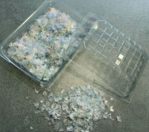 AMB y B. For Pet firman un contrato de colaboración en reciclado