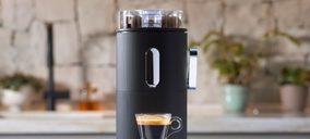 Delica lanza CoffeeB, un sistema de cápsulas que funciona con una bola de café prensado