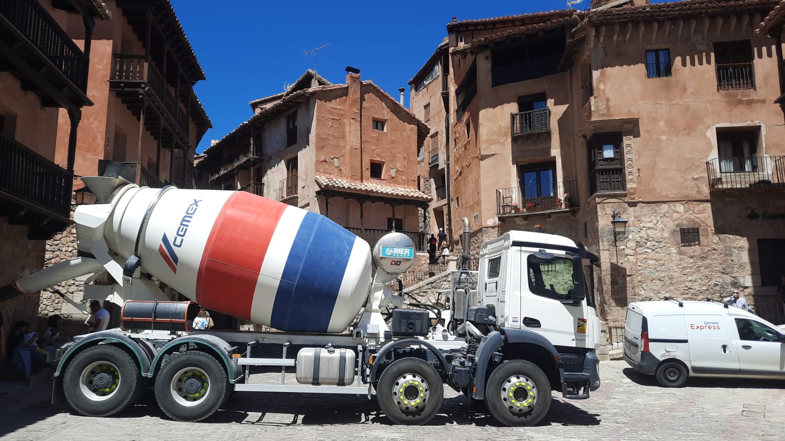 Cemex participa en la rehabilitación de edificios históricos de Albarracín