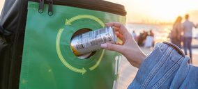 El reciclaje de latas fuera de casa necesita más infraestructura