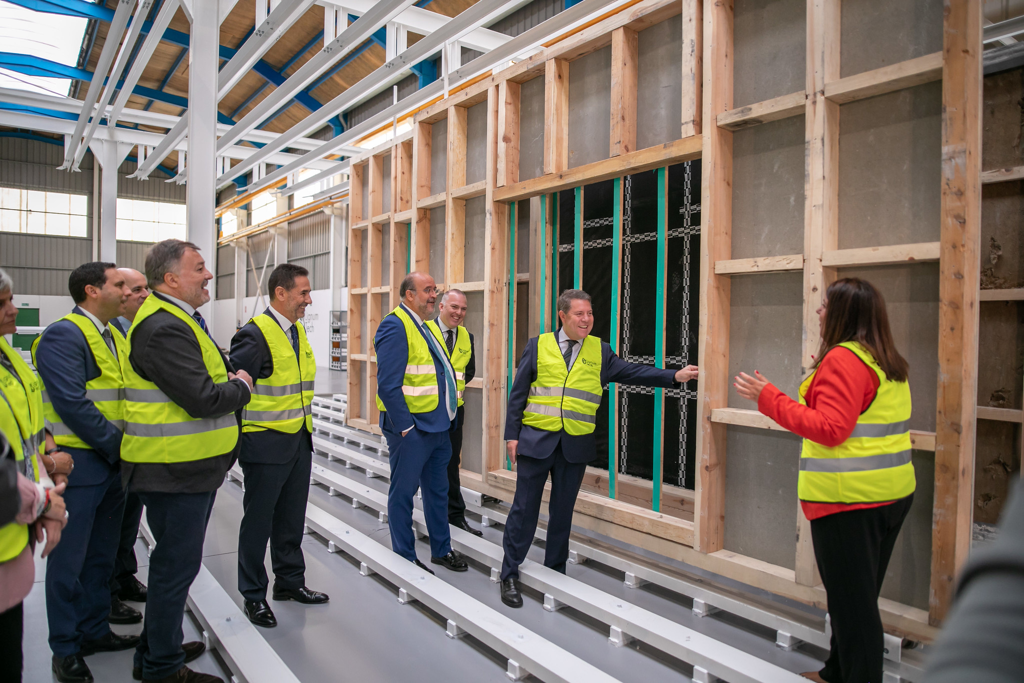 Lignum Tech inaugura su planta robotizada de fachadas ventiladas de madera