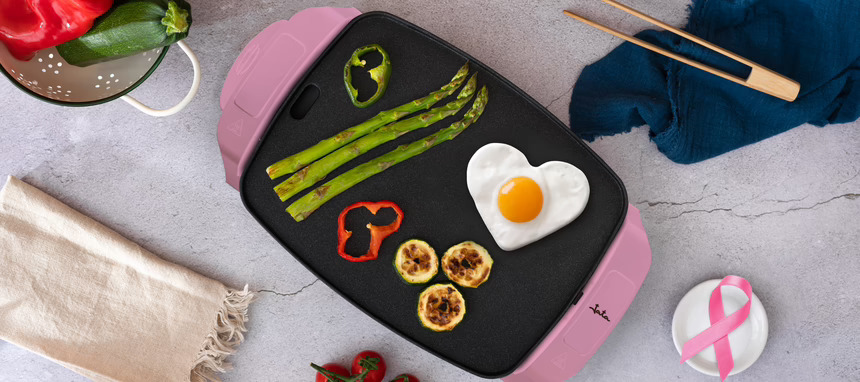 Jata solidaria customiza su plancha en rosa