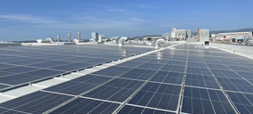 El grupo Familia Martínez dirigirá 5 M a placas solares y eficiencia energética