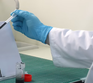 Itene desarrolla tratamientos que mejoran el vaciado y limpieza de envases