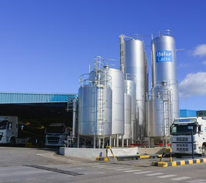 Naturleite, proveedor de leche de Mercadona, compra la fabricante de piensos Cereales Rego