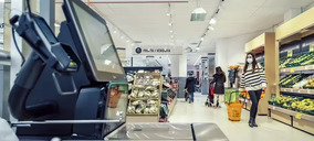 Consum extiende el sistema de autocobro a casi una treintena de supermercados