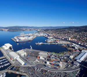 El tráfico portuario se desacelera un 5,4%