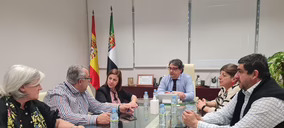 El Ayuntamiento de Hervás y la Junta de Extremadura acuerdan la construcción de una residencia