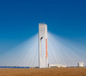 El banco HSBC y dos fondos se alzan contra la adjudicación de Abengoa a Cox Energy