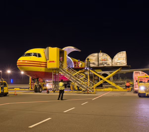 DHL Express ofrece en España la mensajería en aviación sostenible