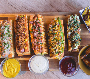 LEW Brand lanza la marca de hot dogs para delivery Hundy