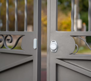 Yale presenta su nuevo sistema inteligente de apertura de puertas