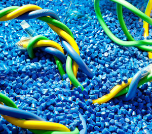 FER considera poco ambiciosa la nueva legislación que establece el fin de la condición de residuo para el plástico