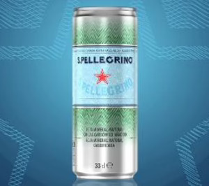 El agua San Pellegrino se pasa al formato lata para competir en on-the-go