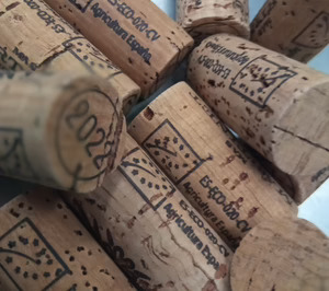 Espadán Corks lanza los primeros tapones de corcho con el sello bío del mercado