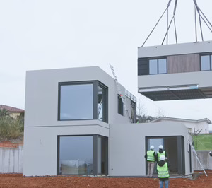 Una fabricante de viviendas industrializadas echa el cierre y traspasa su fábrica a otra firma