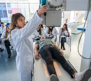 Vithas apuesta por la formación profesional de la mano de la especialista Cesur