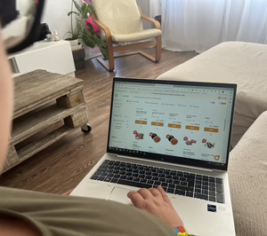 El qcommerce se tambalea y la distribución tradicional se refuerza en el canal online