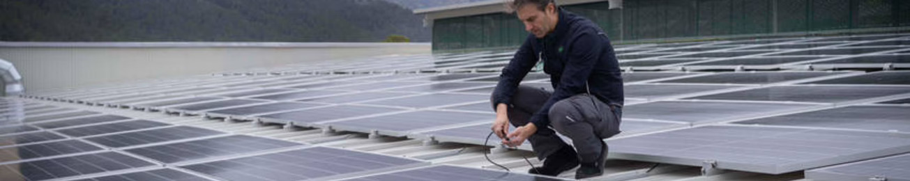 Informe 2023 sobre eficiencia energética y sostenibilidad en el sector de gran consumo en España
